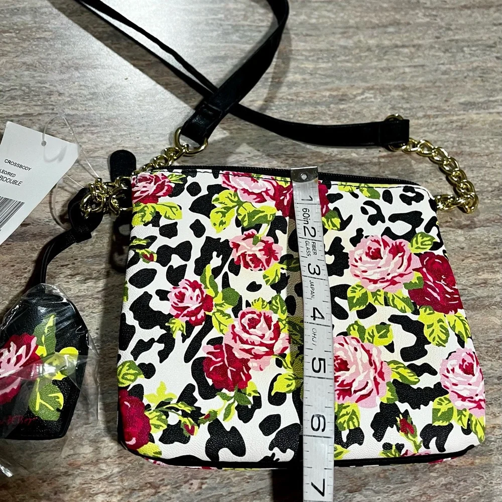 NWT Luv by Betsey Johnson Leo Red LB Double crossbody bag w/ Heart ♥️ keychain - Picture 13 of 16